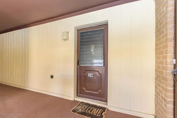 Manalapan, NJ 07726,3 Pine Cluster Circle #H