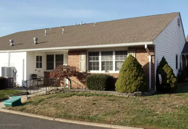 15 Minnesota Drive #301, Matawan, NJ 07747