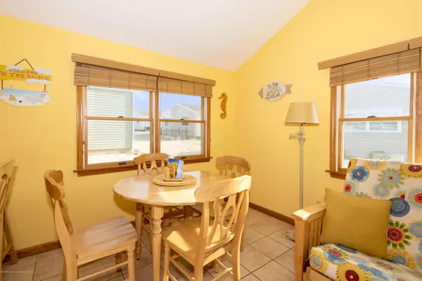 Lavallette, NJ 08735,24 E Marlin Way