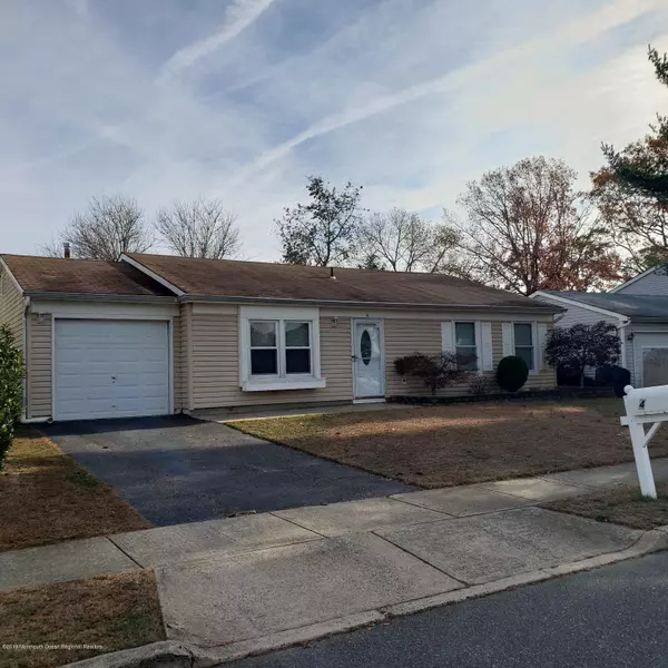 Barnegat, NJ 08005,4 Mizzen Drive