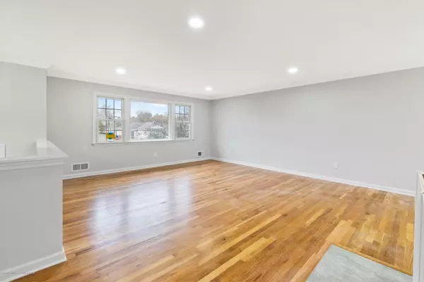 Lanoka Harbor, NJ 08734,505 Cedarwood Drive