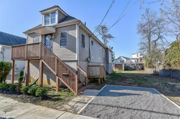 3 Braden Place, Keansburg, NJ 07734