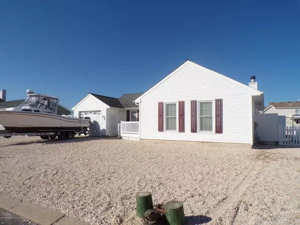 Manahawkin, NJ 08050,112 Catherine Lane