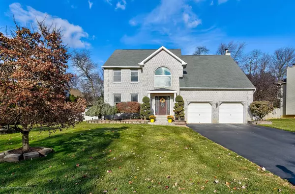 Monroe, NJ 08831,9 Fawn Court