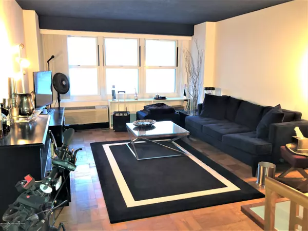 Long Branch, NJ 07740,480 Ocean Avenue #1G