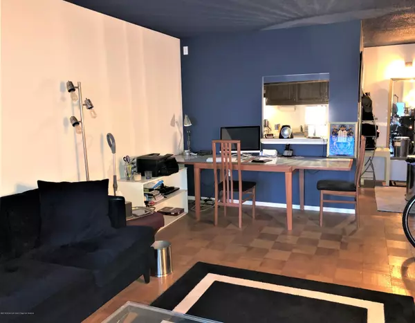 Long Branch, NJ 07740,480 Ocean Avenue #1G