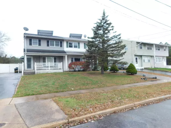 814 Laurel Street, Lakehurst, NJ 08733