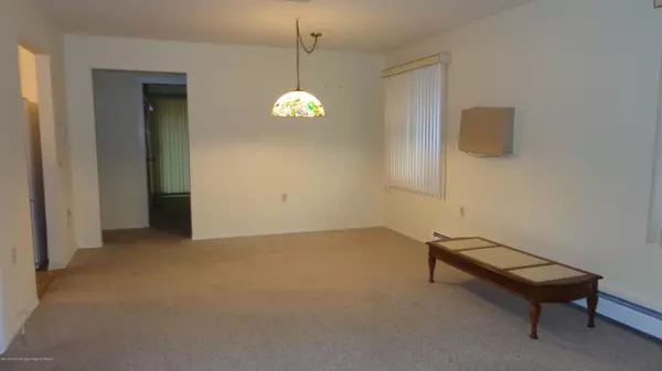 Toms River, NJ 08757,48 Pulaski Boulevard