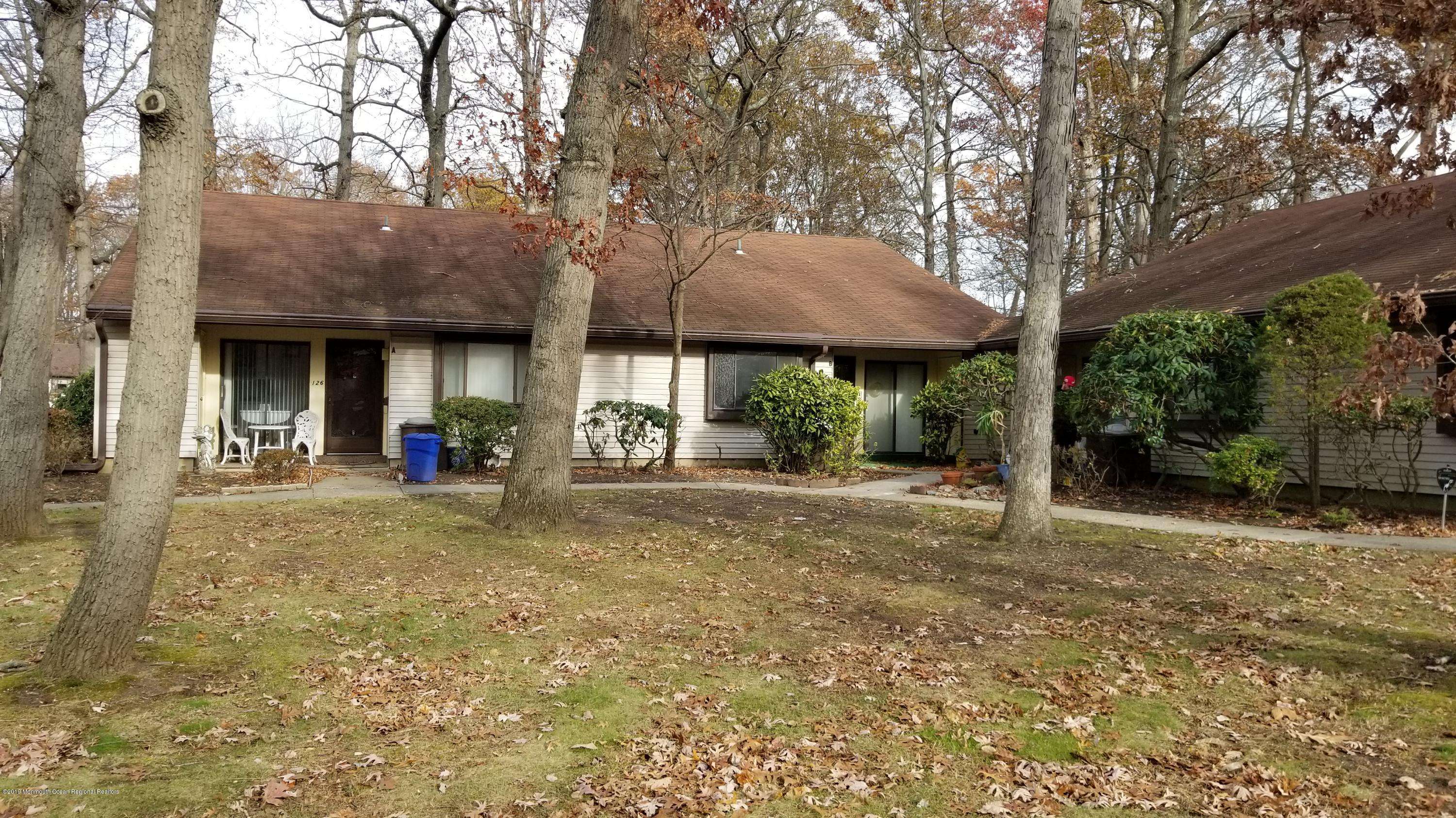 Manalapan, NJ 07726,126 Amberly Drive #B
