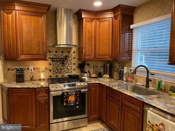 Manahawkin, NJ 08050,202 Lazy Oak Lane