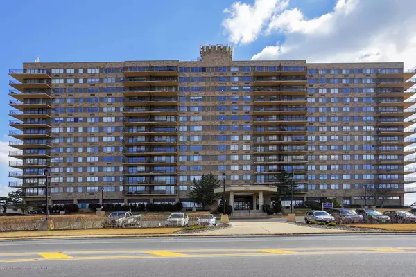 Monmouth Beach, NJ 07750,55 Ocean Avenue #6F