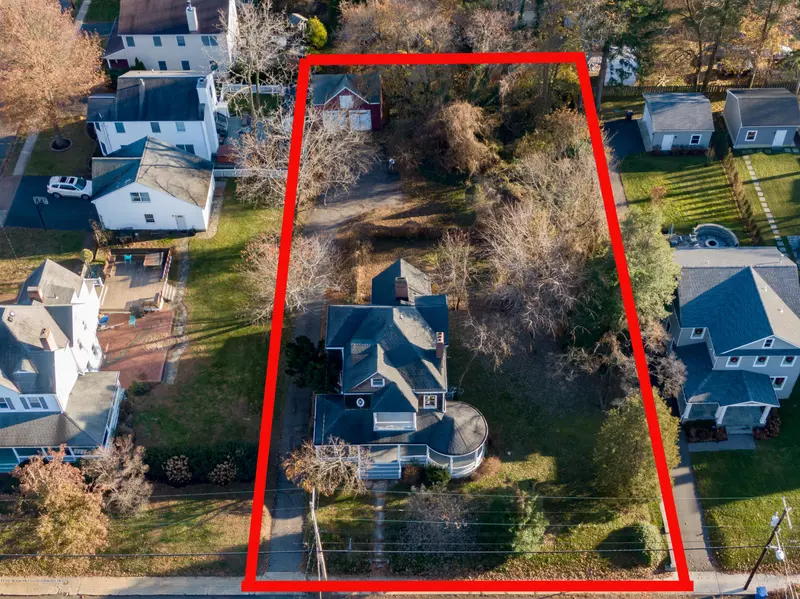 412 River Road, Fair Haven, NJ 07704