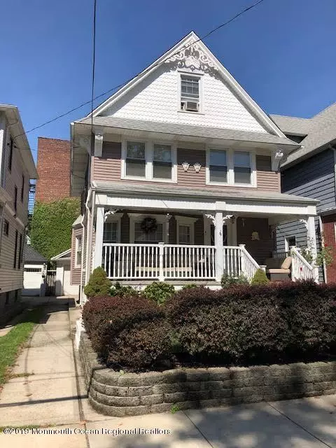 51 Avenue B, Bayonne, NJ 07002