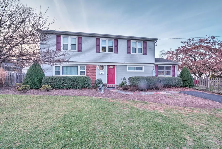 1 Magnolia Court, Old Bridge, NJ 08857