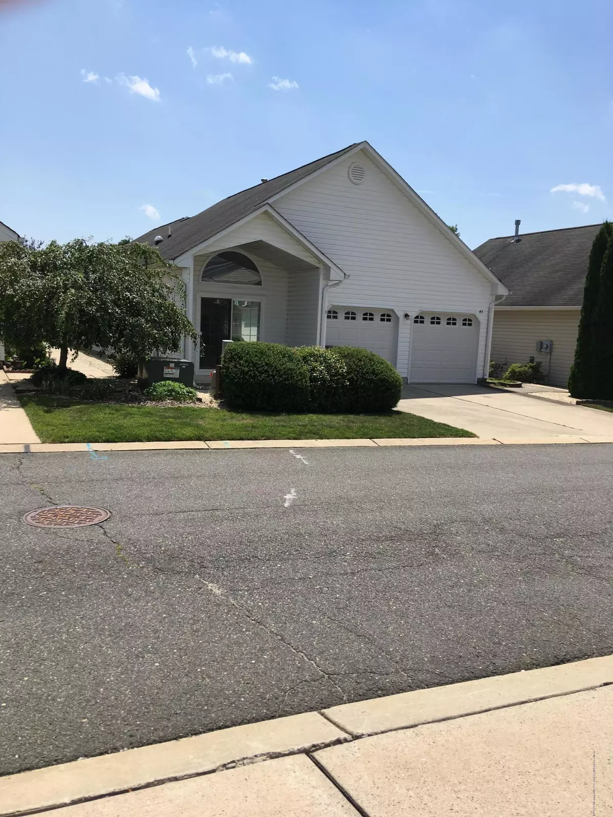 Manahawkin, NJ 08050,43 Highland Drive