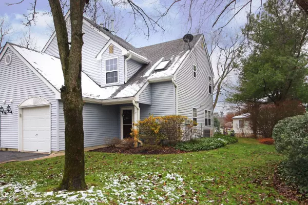 Neptune Township, NJ 07753,17 Commons Drive