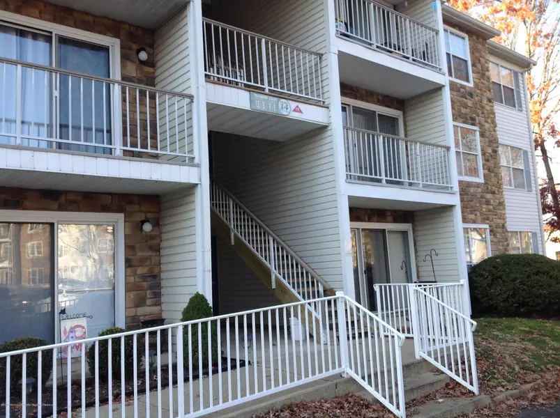 4 Mulberry Court, Hamilton, NJ 08619