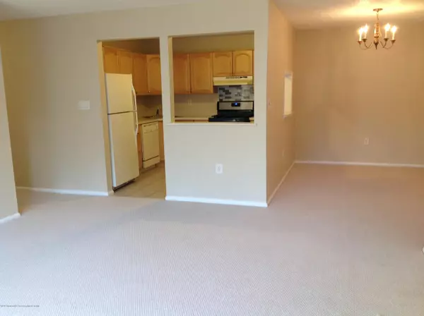 Hamilton, NJ 08619,4 Mulberry Court