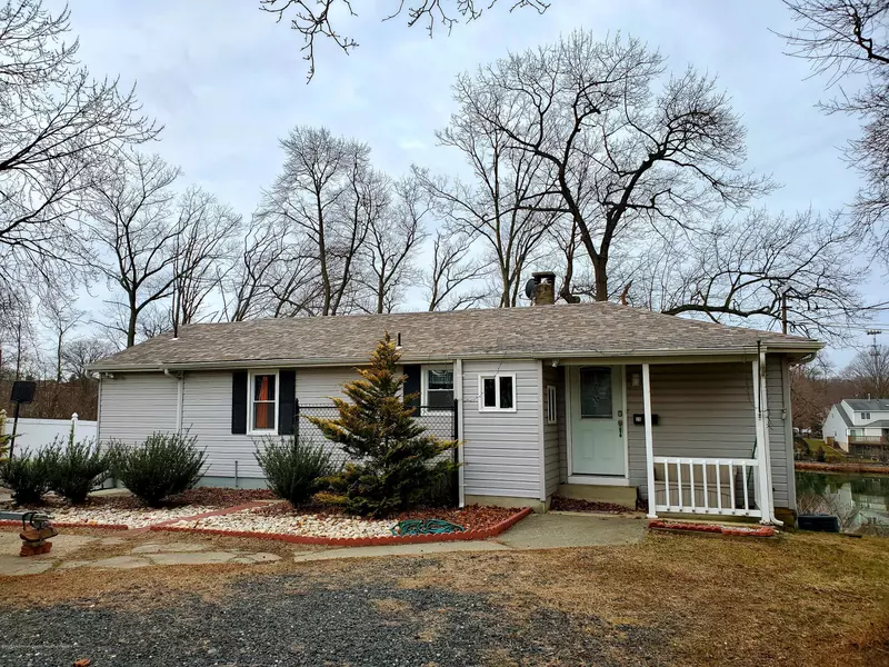 26 Johnson Avenue, Matawan, NJ 07747