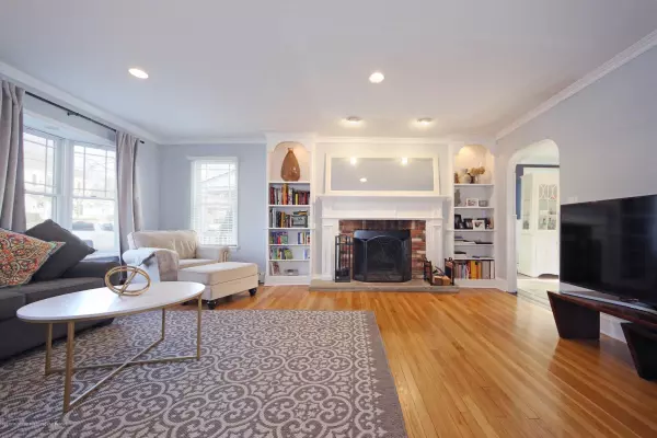 Atlantic Highlands, NJ 07716,45 E Lincoln Avenue