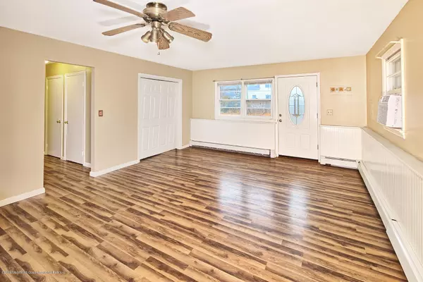 Point Pleasant, NJ 08742,909 Trenton Avenue