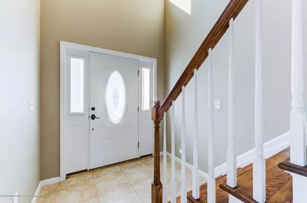 Matawan, NJ 07747,2 Northwood Place