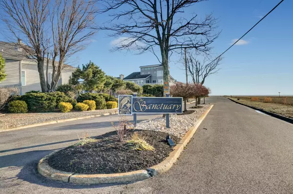 Forked River, NJ 08731,813 Ensign Drive
