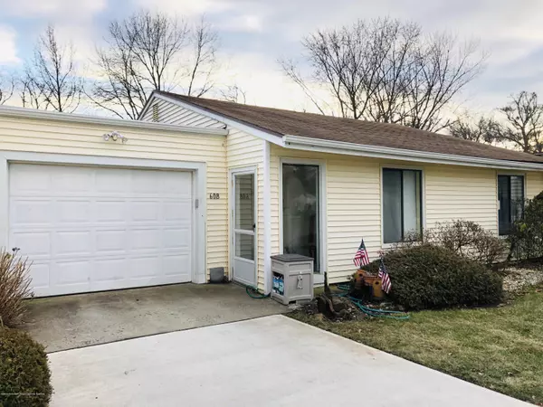 Monroe, NJ 08831,60 Essex Road #60B