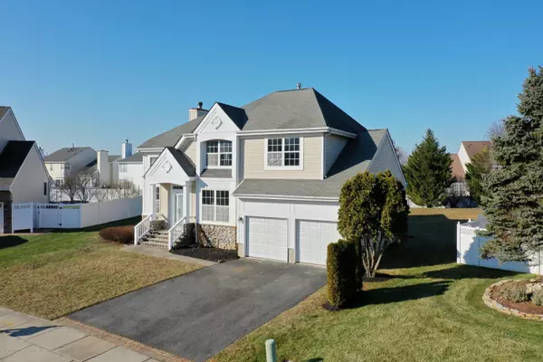 Matawan, NJ 07747,10 Winchester Court