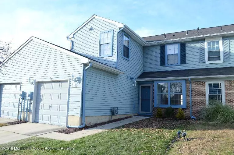 48 E Oleander Drive, Mount Laurel, NJ 08054