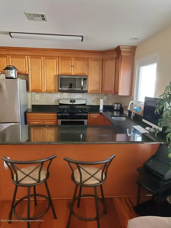 30 Lumsden Street, Toms River, NJ 08757