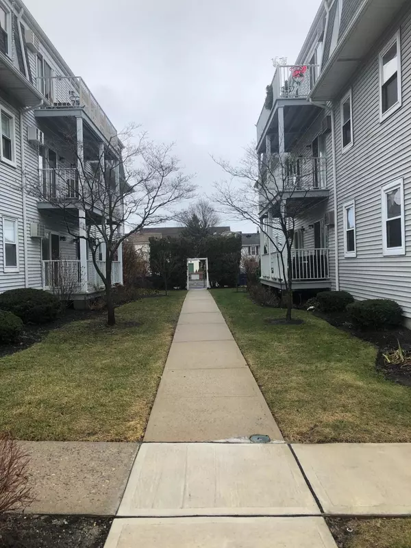 Ocean Grove, NJ 07756,65 Whitefield Avenue #104