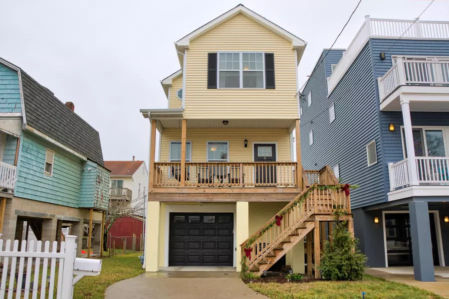 25 Miller Street, Highlands, NJ 07732