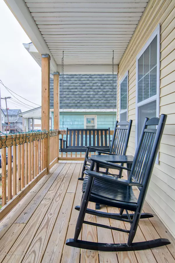 Highlands, NJ 07732,25 Miller Street