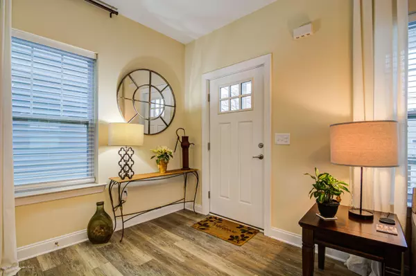 Highlands, NJ 07732,25 Miller Street