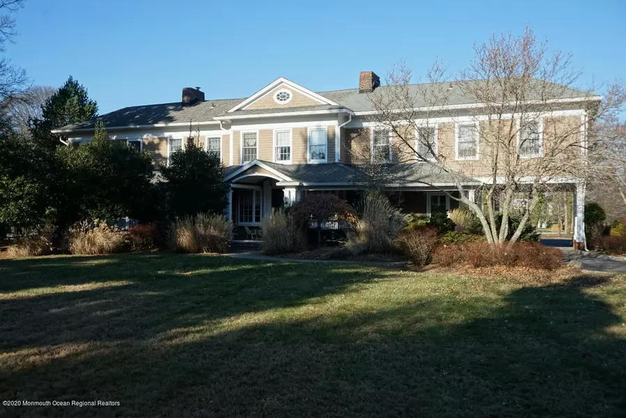 14 Hartshorne Lane, Rumson, NJ 07760