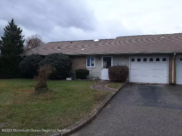 13 Yorkshire Court, Manchester, NJ 08759