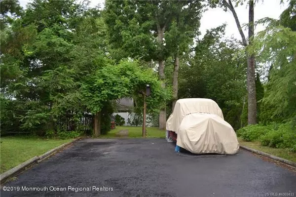 Manahawkin, NJ 08050,260 Nautilus Drive