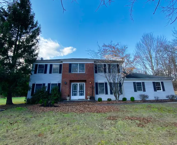 Marlboro, NJ 07746,14 Holly Hill Road