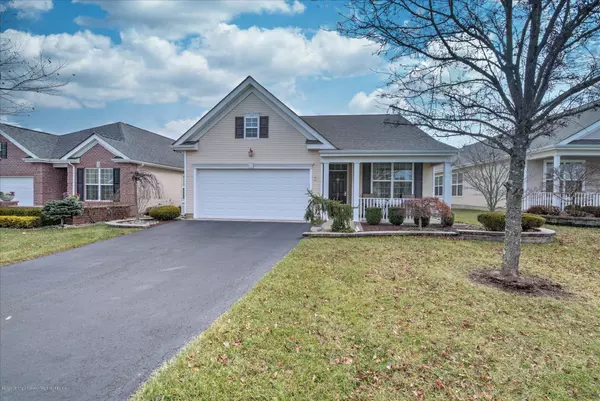 32 Maremanna Drive, Manalapan, NJ 07726