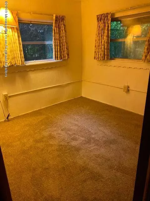 Waretown, NJ 08758,103 Bay Parkway