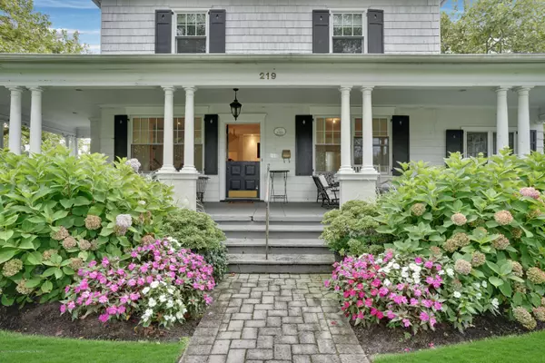 Spring Lake, NJ 07762,219 Saint Clair Avenue