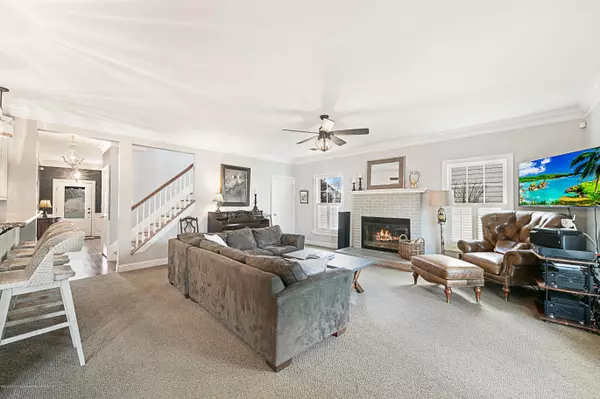 Monmouth Beach, NJ 07750,27 Navesink Drive