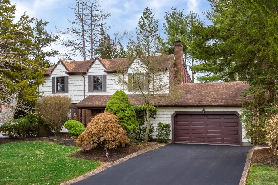 2 Hemlock Lane, North Brunswick, NJ 08902