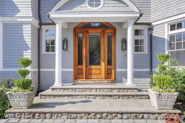 Rumson, NJ 07760,62 Buena Vista Avenue