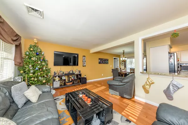 Jackson, NJ 08527,450 W Veterans Highway