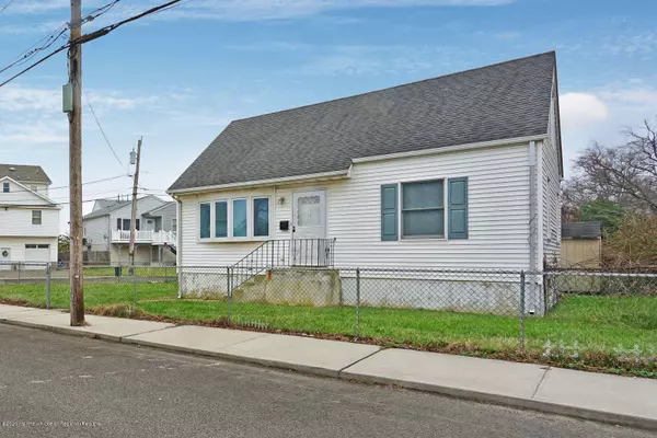 Keansburg, NJ 07734,14 Pineview Avenue