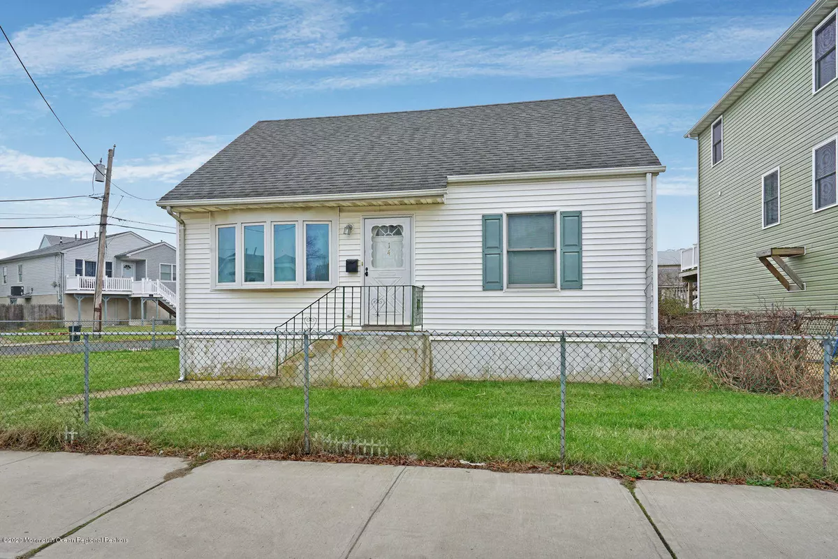 Keansburg, NJ 07734,14 Pineview Avenue