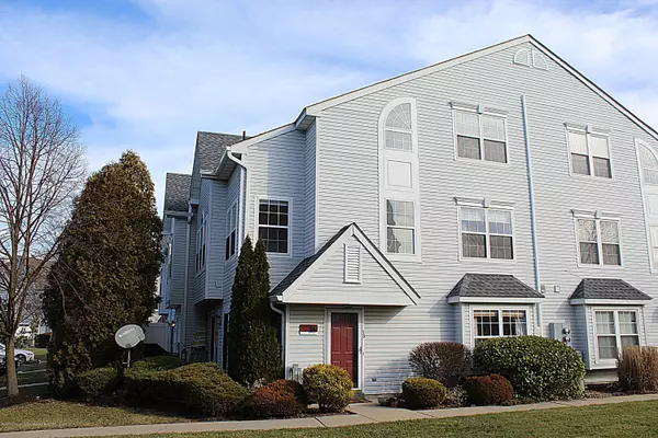 36 Richmond Court, Tinton Falls, NJ 07712