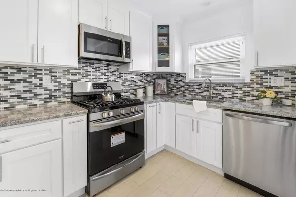 Toms River, NJ 08753,64 Hyannis Street